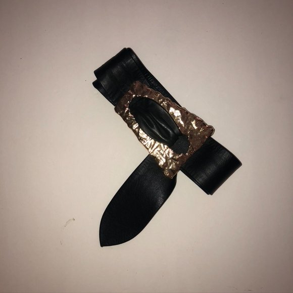 Vintage 80\'s -90\'s style Leather Belt Black/Gold.